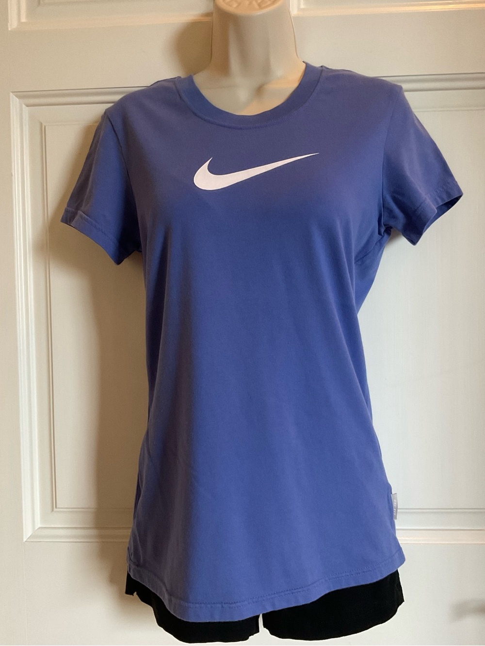 Nike Women's Purple/Blue Crew Neck Dry Fit Swoosh Tee Size Medium NWOT